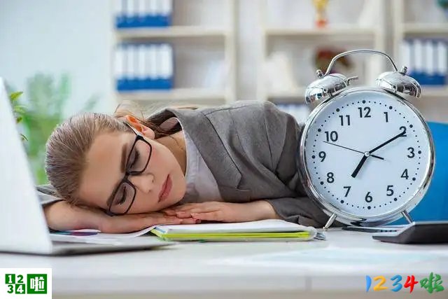 研究发现坚持午睡好处多多，降血压、增强免疫力！