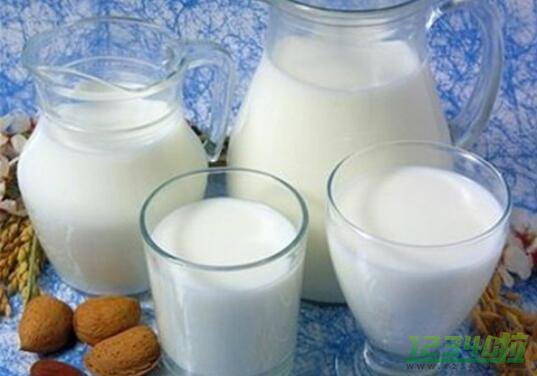 过期纯牛奶如何利用 过期的纯牛奶有什么利用价值